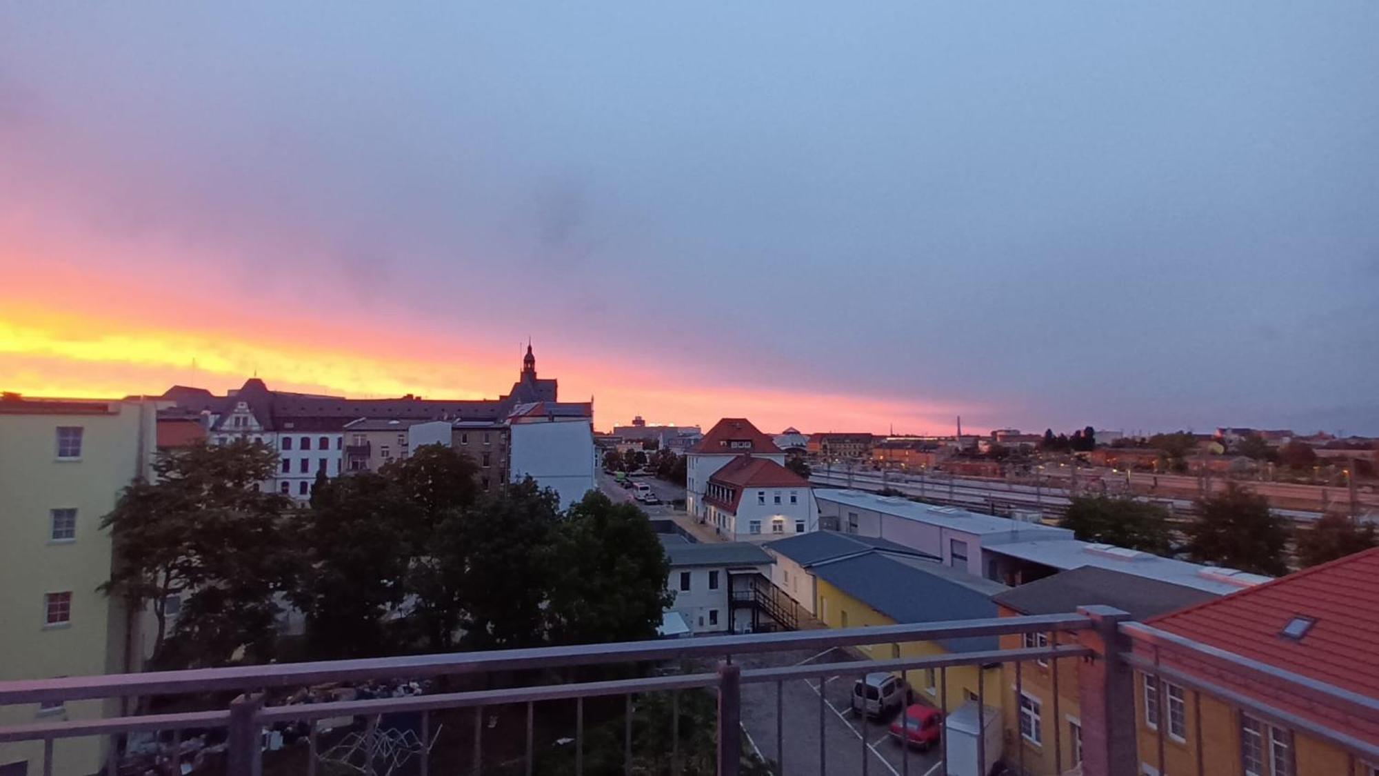 Ueber Den Daechern Von Halle Halle  Bagian luar foto
